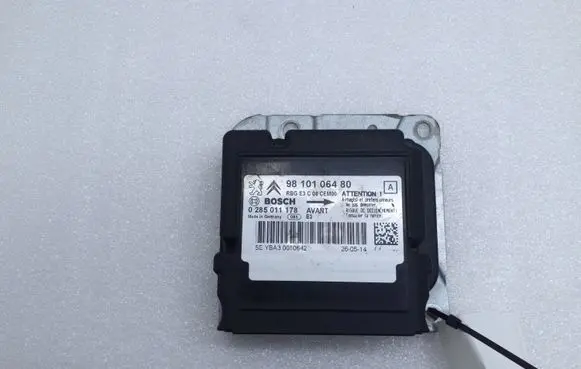 Citroen C4 Cactus Airbag control unit/module 9810106480 0285011178