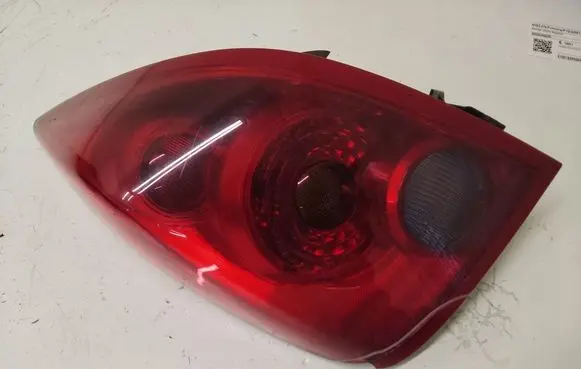 Nissan Primera Rear/tail lights 26555AU220