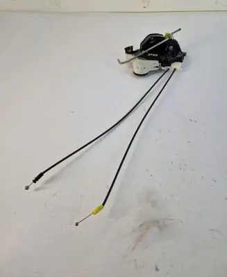 Subaru XV Front door lock