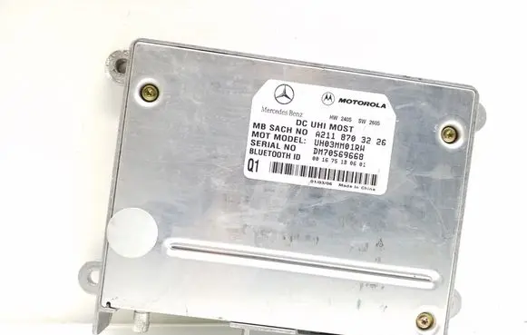 Mercedes-Benz R W251 Bluetooth control unit module A2118703226 0016751B0601