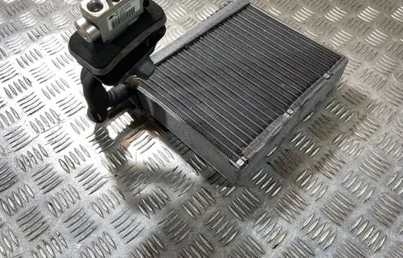Air conditioning (A/C) radiator (interior)