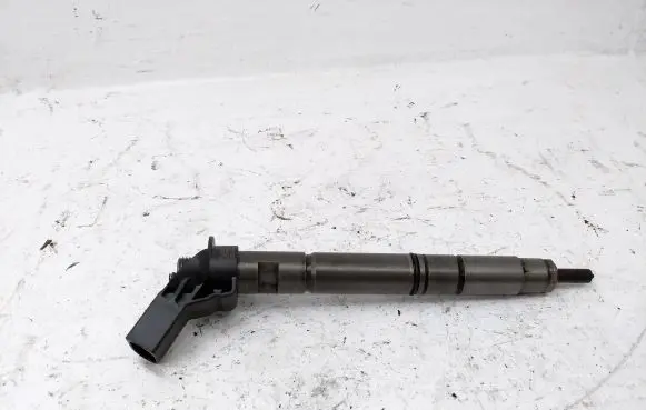 Fuel injector