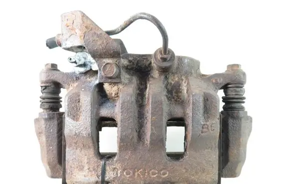 Mitsubishi L200 Front brake caliper 