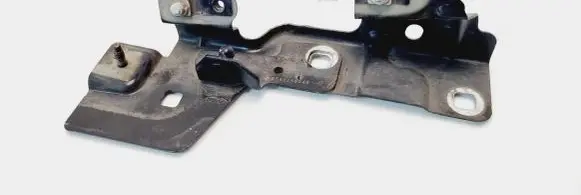 Renault Zoe Fender mounting bracket 654825654R 901264988R