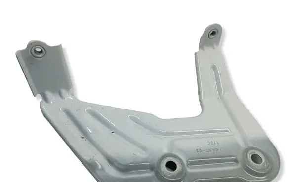 BMW X4 G02 Fender mounting bracket 7424677