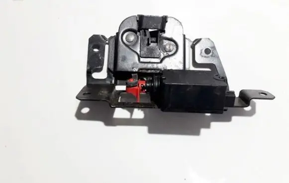 BMW X3 E83 Tailgate/trunk/boot lock/catch/latch 51247057364