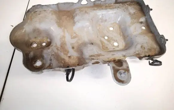 Battery bracket