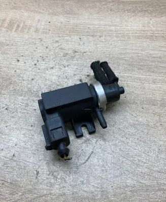 Volkswagen Sharan Vacuum valve 1J0906627 72290320