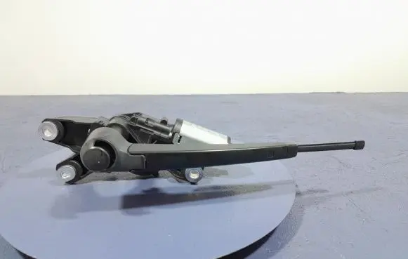Volkswagen Scirocco Rear window wiper motor 1K8955711