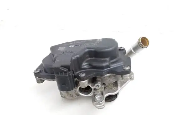 Skoda Octavia Mk3 (5E) EGR valve 04L131501S