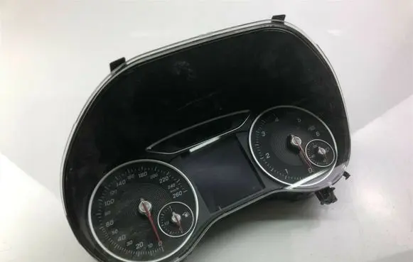 Mercedes-Benz B W246 W242 Speedometer (instrument cluster) A2469009614 S601