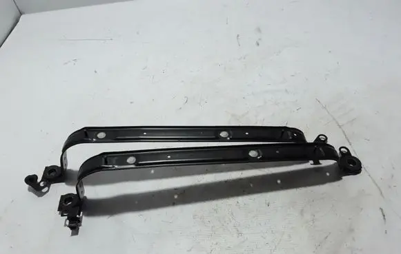 Volvo V60 Fuel tank mounting bracket 31452890