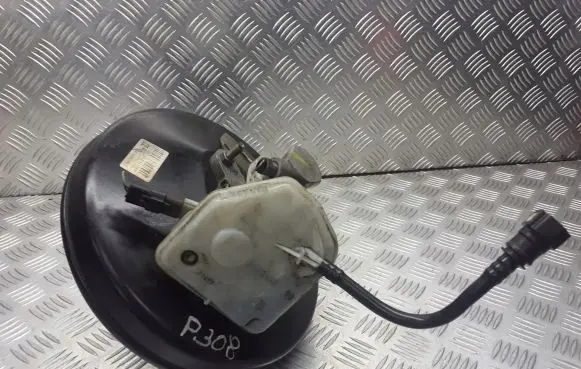 Peugeot 308 Brake booster 9682516580