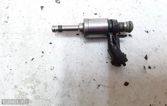 Ford Focus Fuel injector