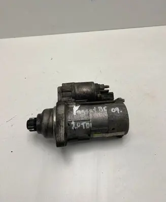 Volkswagen PASSAT B6 Starter motor 02M911023N TS18E3 2K04070134
