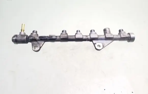 Renault Scenic II - Grand scenic II Fuel main line pipe 8200620689 0445214113 H8200576687