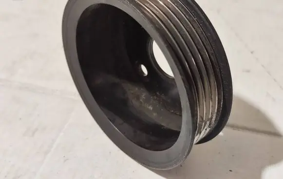 Mercedes-Benz A W169 Water pump pulley A640202 A6402020211