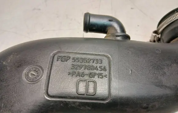 Opel Astra H Intercooler hose/pipe 55352733 329788454