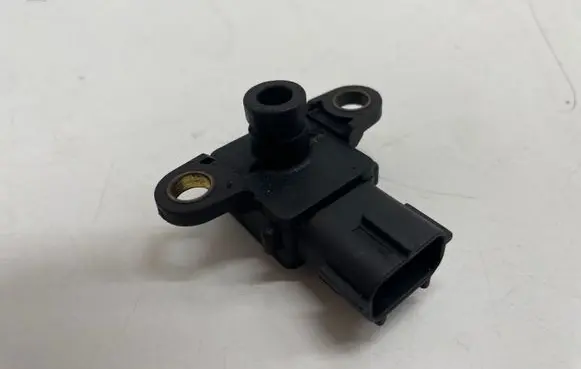 Opel Zafira B Air pressure sensor 24426679