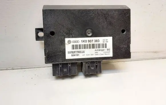 Volkswagen PASSAT B6 Tow bar trailer control unit/module 1K0907383