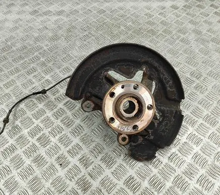 Volvo V70 Front wheel hub 31201285