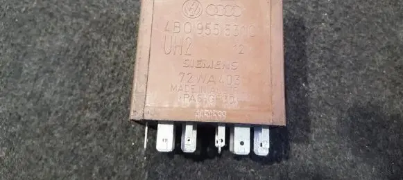 Volkswagen PASSAT B5.5 Window wiper relay 4B0955531C 72WA403