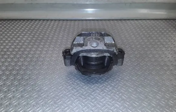 Audi A8 S8 D3 4E Gearbox mount 4E0399151AP