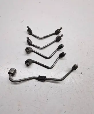 KIA Sorento Fuel injector supply line/pipe 