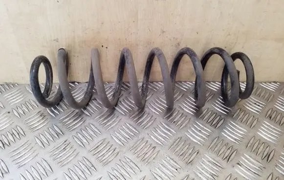 Volkswagen PASSAT B8 Rear coil spring 3Q0511115