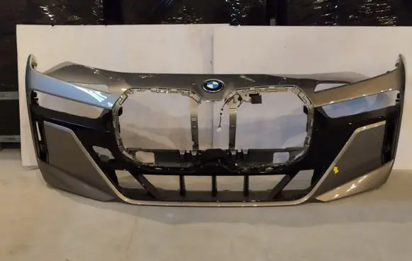 BMW 7 G70 Front bumper 5A52CF4 5A2DA48 5A707E1
