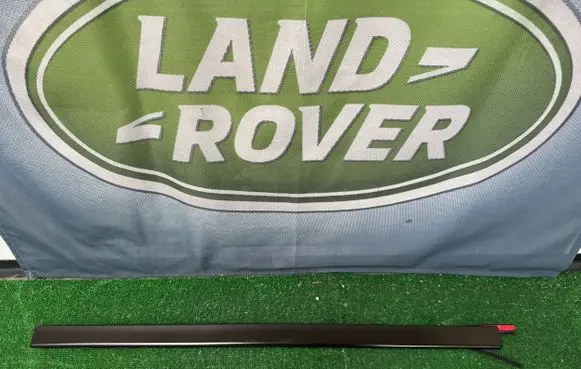 Land Rover Defender Rear side glass trim LR147359 2145079