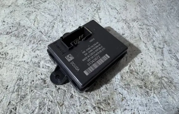 Volvo V40 Door control unit/module 31343872