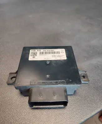 Volkswagen PASSAT B7 Power management control unit 3AA919041