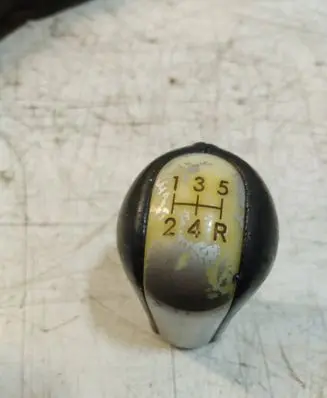 Toyota Yaris Gear shifter/selector 