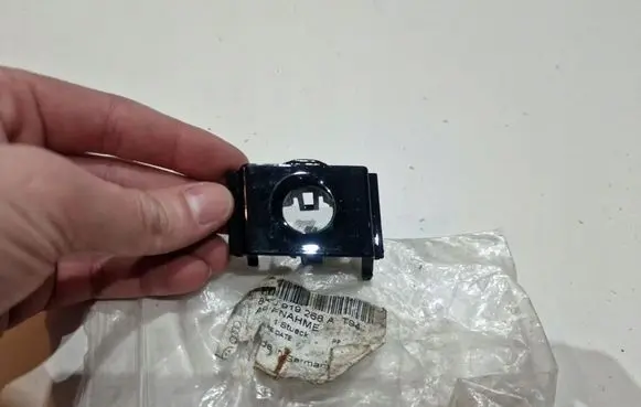 Audi A4 S4 B8 8K Front parking sensor holder (PDC) 8K0919268A