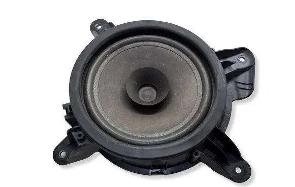 Volvo XC70 Front door speaker 30679500