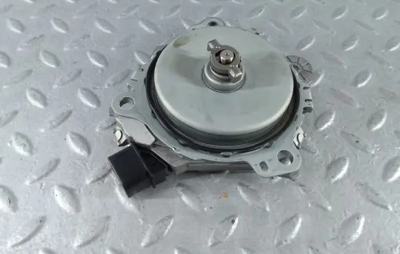 Toyota Yaris XP210 Camshaft position sensor 1309025010 2351000862