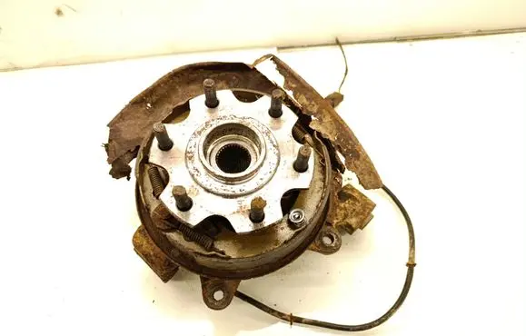 Mitsubishi Pajero Rear wheel hub