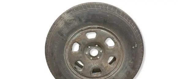 Nissan Navara D40 R16 spare wheel 
