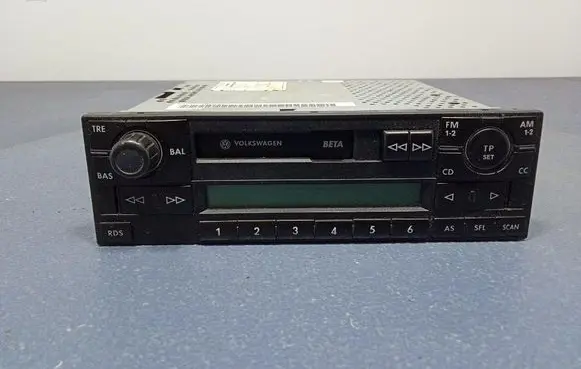 Radio/CD/DVD/GPS head unit