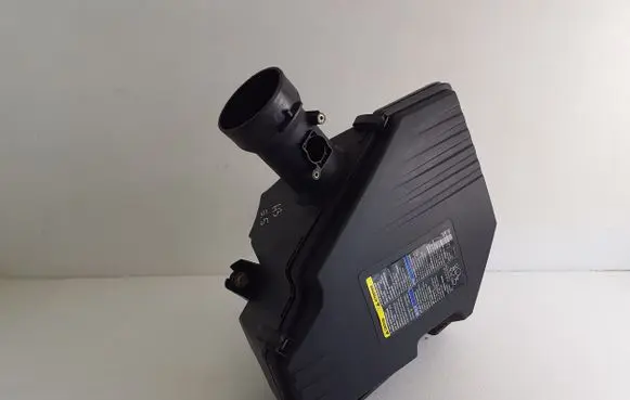 Hummer H3 Air filter box 15776564