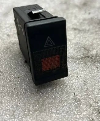 Audi A4 S4 B7 8E 8H Hazard light switch