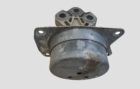 Opel Insignia A Engine mount bracket 13322173