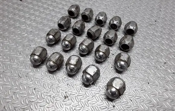 Subaru Legacy Nuts/bolts 