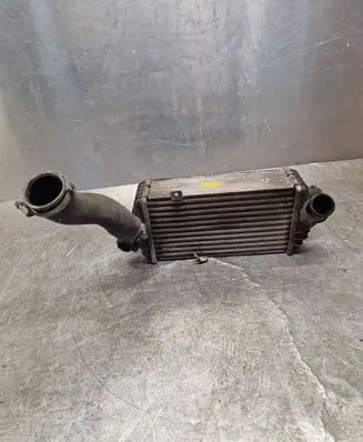 Hyundai i30 Intercooler radiator 282702A770