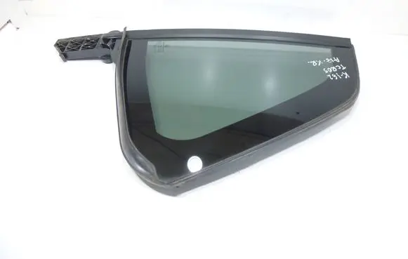 Rear vent window glass