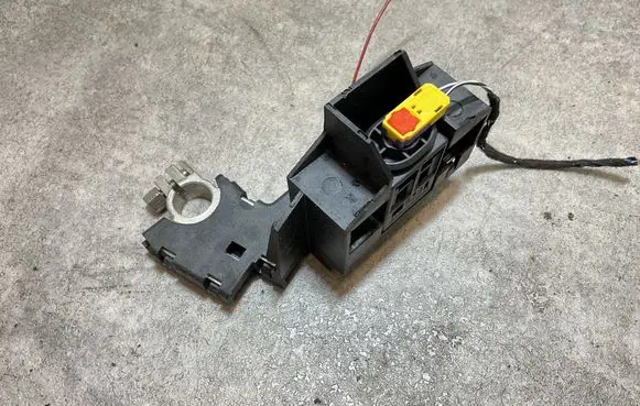 Audi Q5 SQ5 Battery relay fuse 4F0915519 8J0915459