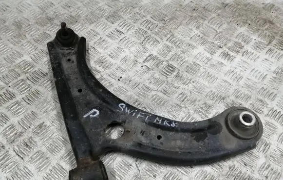 Suzuki Swift III Front lower control arm/wishbone 