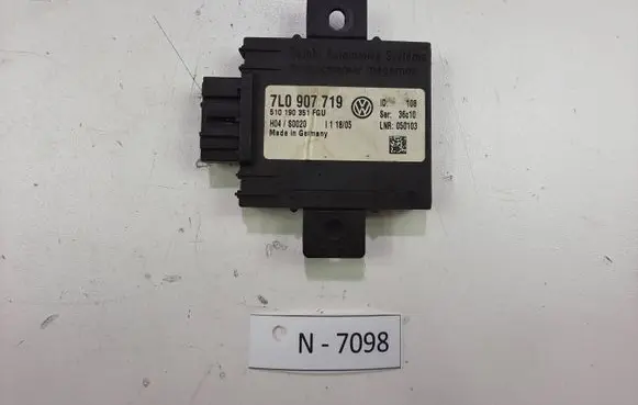 Volkswagen Touareg I Other control units/modules 7L0907719
