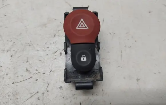 Renault Kangoo II Hazard light switch 252105246R